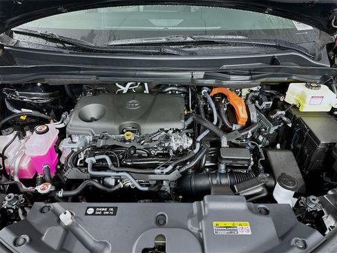 New 2026 Toyota Sienna XLE image 33