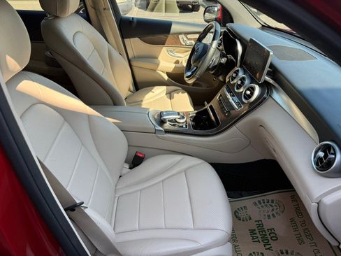 Used 2018 Mercedes-Benz GLC 300 4MATIC image 27