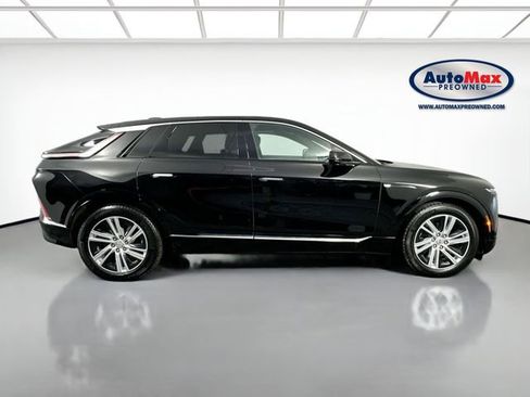 Used 2024 Cadillac Lyriq Tech image 10