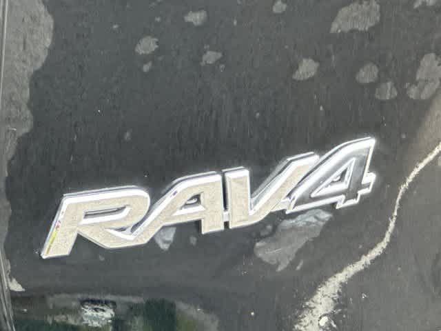 Used 2019 Toyota RAV4 Limited w/ Advanced Technology Package AWD/4WD image 19