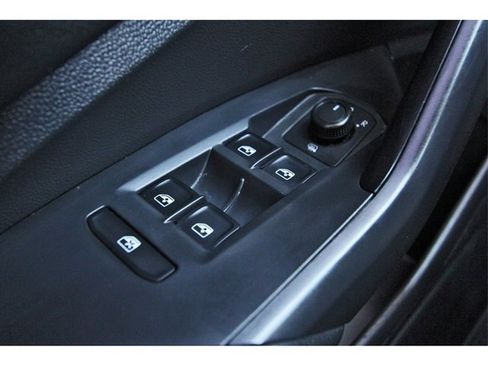 Used 2019 Volkswagen Jetta S w/ Driver Assistance Package image 20