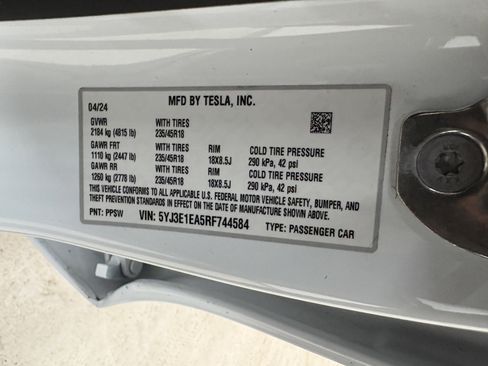 Used 2024 Tesla Model 3 Long Range image 33