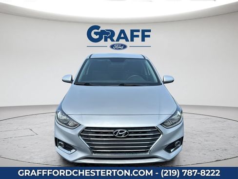 Used 2021 Hyundai Accent SEL FWD image 3