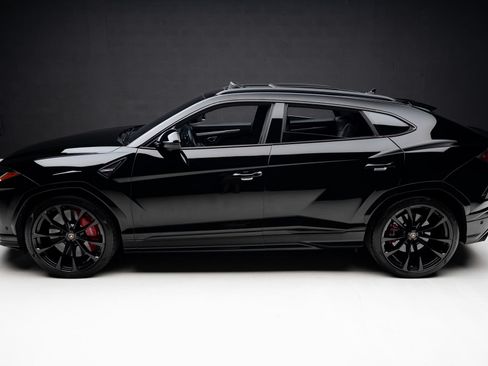 Used 2019 Lamborghini Urus AWD/4WD image 16