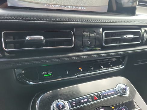 Certified 2022 Lincoln Nautilus FWD image 26