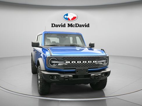 Used 2025 Ford Bronco Badlands AWD/4WD image 2