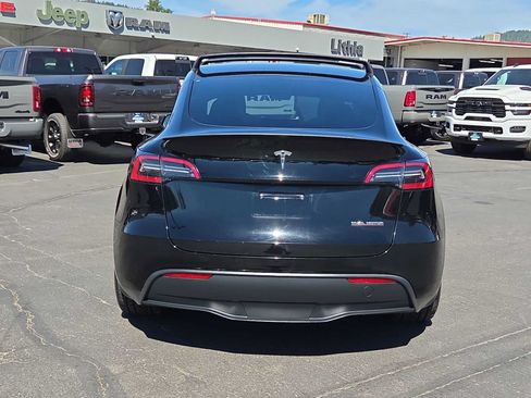 Used 2023 Tesla Model Y Performance AWD/4WD image 13