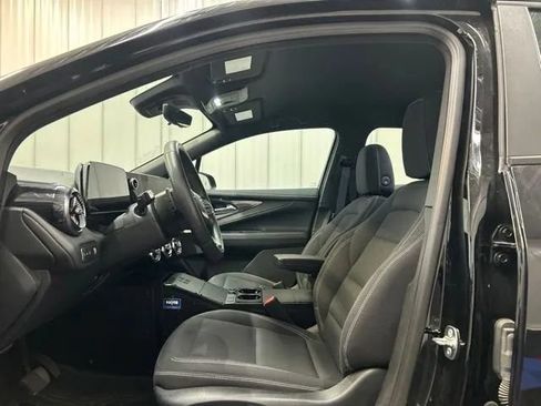 Used 2024 Chevrolet Blazer EV AWD Police image 10