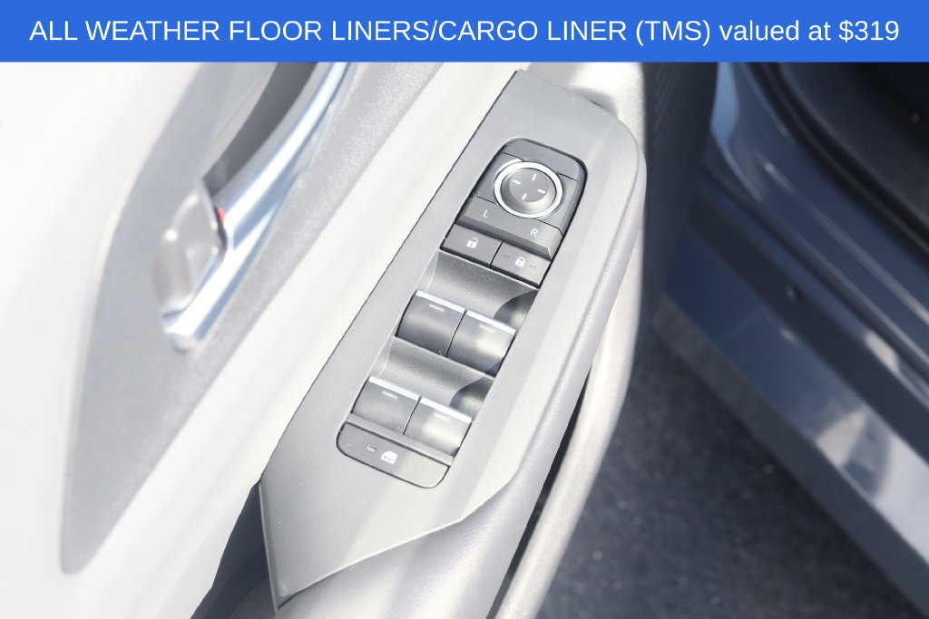 Used 2026 Toyota Prius XLE FWD image 5
