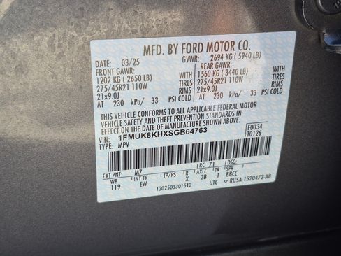Used 2025 Ford Explorer ST-Line w/ ST-Line Street Pack AWD/4WD image 35