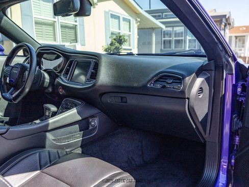 Used 2016 Dodge Challenger SRT Hellcat RWD image 39