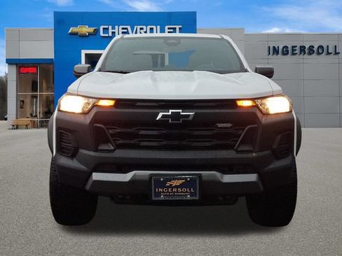 Used 2025 Chevrolet Colorado Trail Boss AWD/4WD image 24