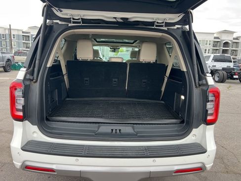 Used 2023 Ford Expedition Max Platinum AWD/4WD image 18