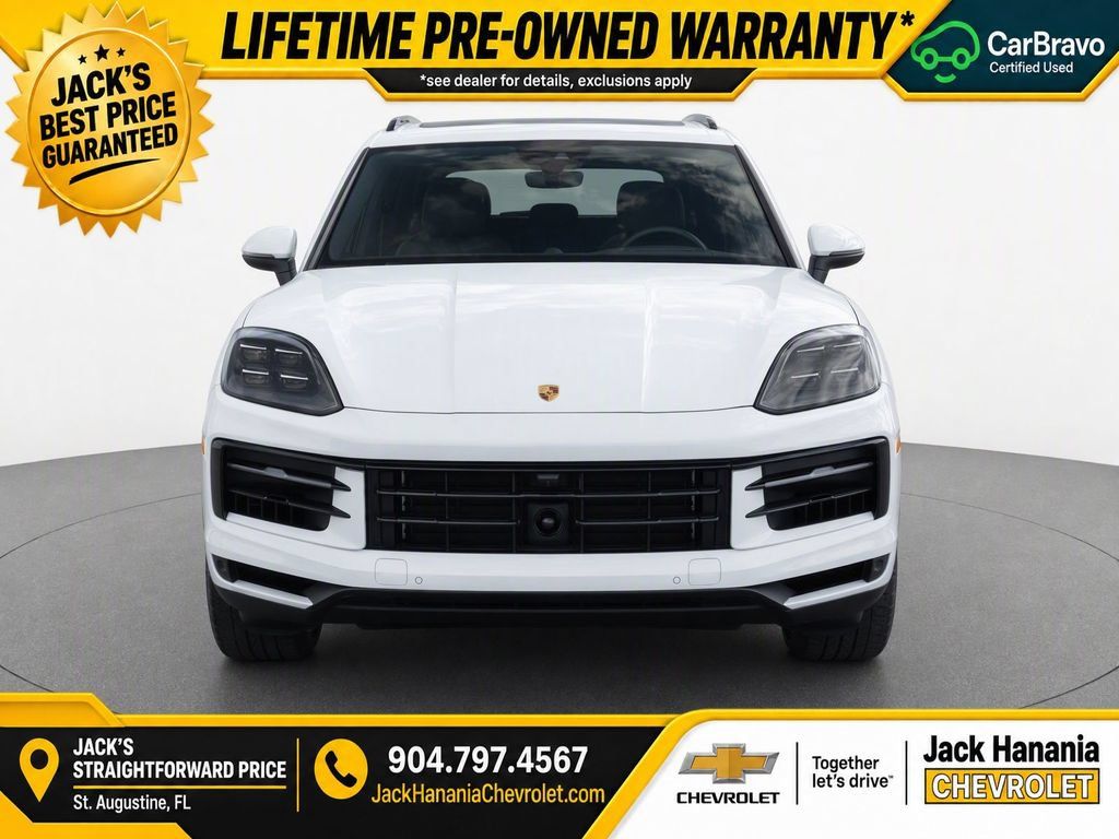 Used 2024 Porsche Cayenne AWD/4WD image 7