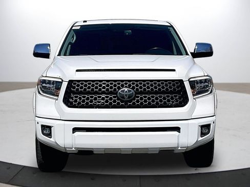 Used 2018 Toyota Tundra Platinum image 3