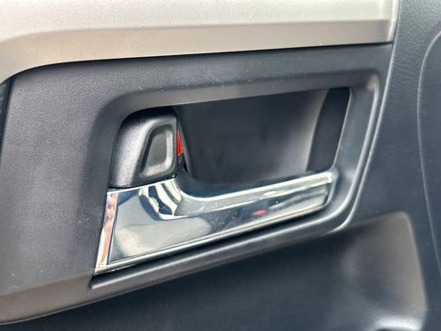 Used 2015 Toyota 4Runner SR5 RWD image 8