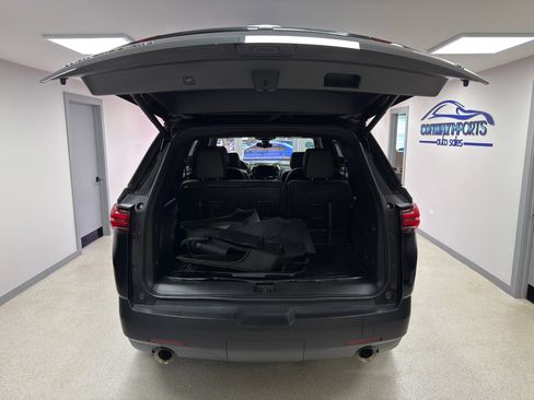 Used 2022 Chevrolet Traverse LT w/ LPO, Floor Liner Package image 37