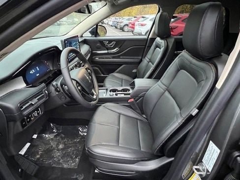 New 2026 Lincoln Corsair Grand Touring w/ Jet Appearance Package AWD/4WD image 18
