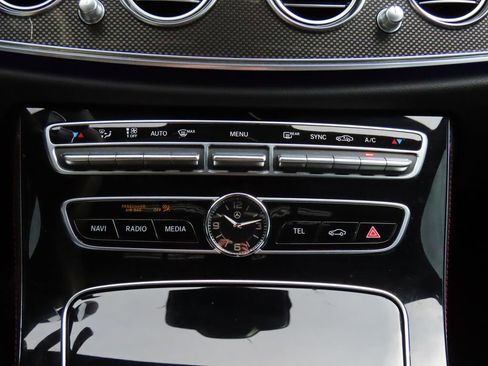 Used 2017 Mercedes-Benz E 43 AMG 4MATIC Sedan image 32