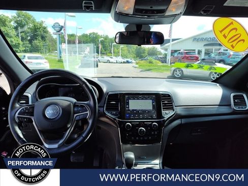 Used 2021 Jeep Grand Cherokee Laredo X AWD/4WD image 16