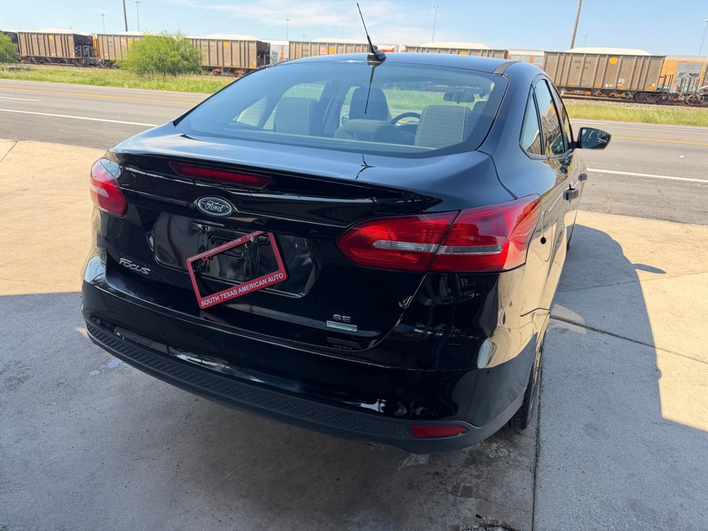 Used 2018 Ford Focus S FWD image 33