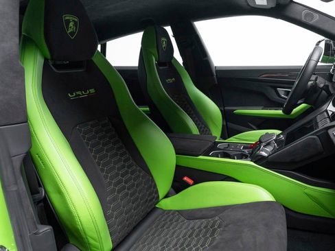 Used 2021 Lamborghini Urus image 34