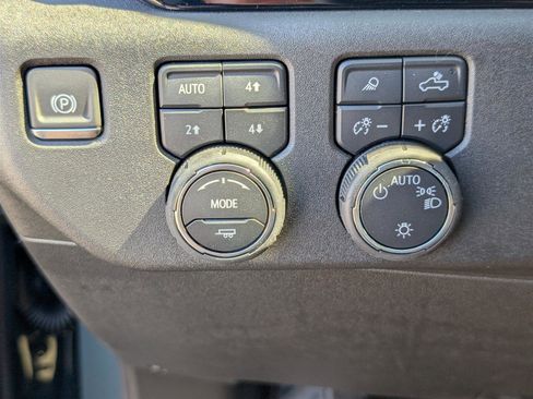 New 2026 Chevrolet Silverado 1500 LT w/ Z71 Off-Road Package image 16