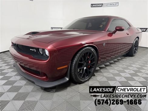 Used 2018 Dodge Challenger SRT Hellcat image 1