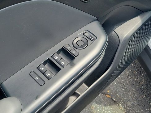 Used 2025 Kia K4 FWD image 21