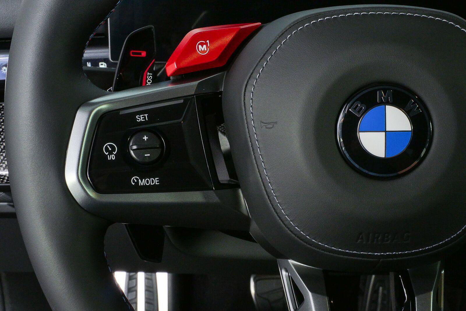 Used 2026 BMW M5 w/ Carbon Package AWD/4WD image 11
