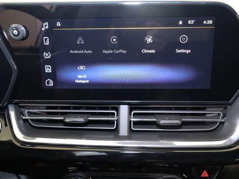 New 2026 Chevrolet Trax RS w/ Sunroof Package FWD image 25