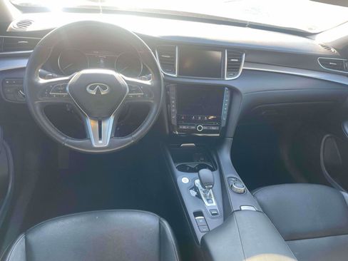 Used 2021 INFINITI QX50 Essential w/ Convenience Package image 7