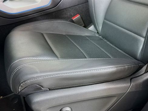 Used 2024 Mercedes-Benz GLS 450 4MATIC image 22