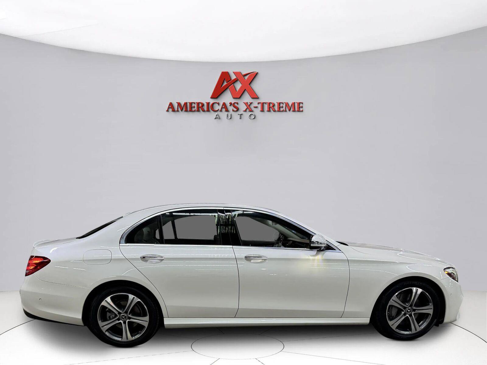Used 2017 Mercedes-Benz E 300 image 6