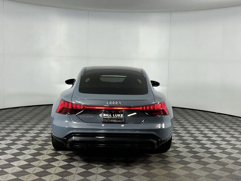 Used 2022 Audi e-tron GT Premium Plus image 7