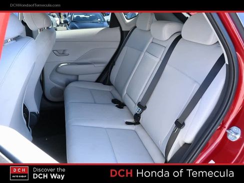 Used 2025 Hyundai Kona SEL image 19