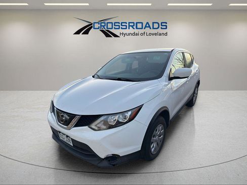 Used 2019 Nissan Rogue Sport S image 1