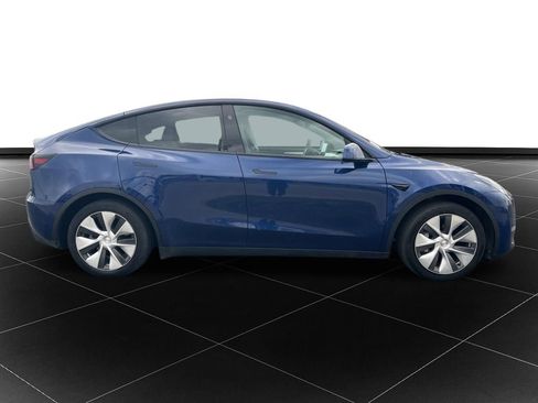 Used 2023 Tesla Model Y Long Range image 6