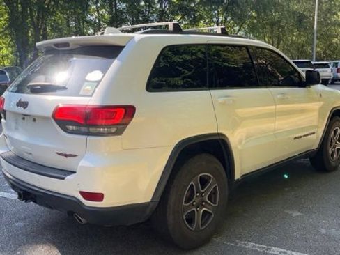 Used 2017 Jeep Grand Cherokee Trailhawk AWD/4WD image 9