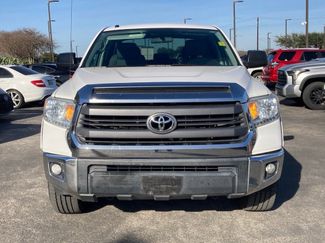 Used 2015 Toyota Tundra SR5 video 2