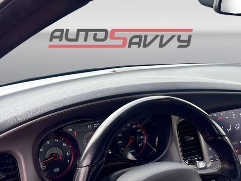 Used 2022 Dodge Charger R/T w/ Blacktop Package RWD image 9