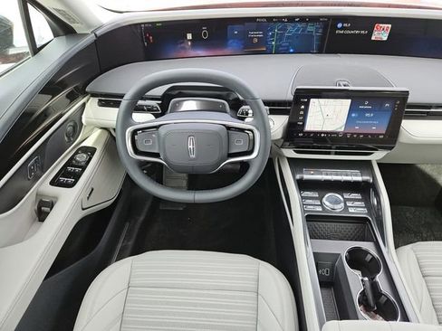 New 2026 Lincoln Nautilus Reserve w/ Jet Appearance Package image 4