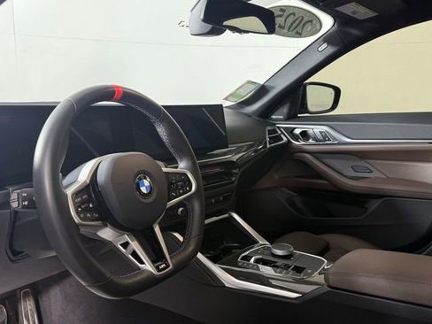 Used 2025 BMW 440i xDrive w/ Premium Package image 4