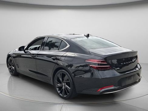 Used 2023 Genesis G70 2.0T w/ Sport Prestige Package RWD image 8