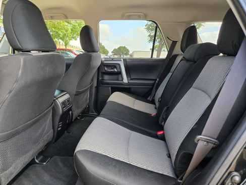 Used 2019 Toyota 4Runner SR5 AWD/4WD image 14