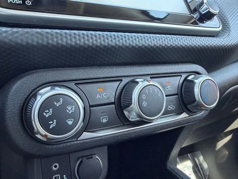 Used 2021 Nissan Kicks S FWD image 23