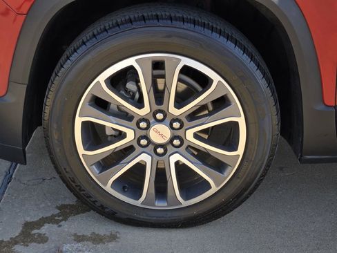 Used 2020 GMC Acadia AT4 w/ Driver Alert Package II AWD/4WD image 10