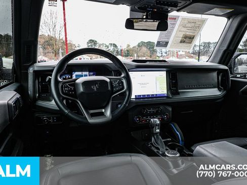 Used 2024 Ford Bronco Black Diamond image 29