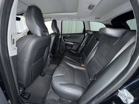 Used 2017 Volvo XC60 T6 Dynamic w/ Preferred Option Package AWD/4WD image 12