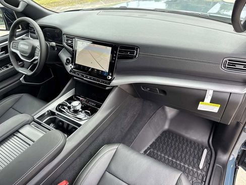New 2026 Jeep Grand Wagoneer 4WD image 27